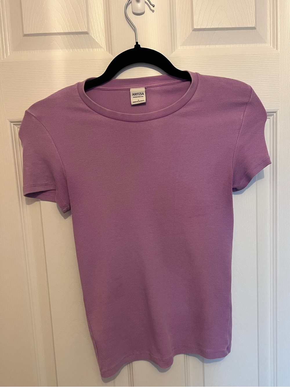 Aritzia Ribbed Crewneck T‑Shirt - Lilac